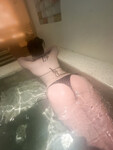 Địt trong private spa phê quá các con vợ ơi