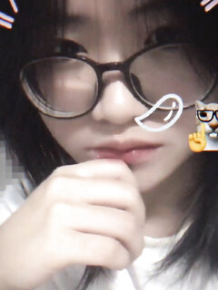 E Ngọc vừa xinh vừa dâm
